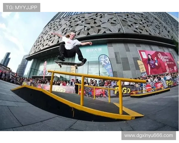 上海街舞队在世界滑板锦标赛中以64分领先其他队伍展现实力