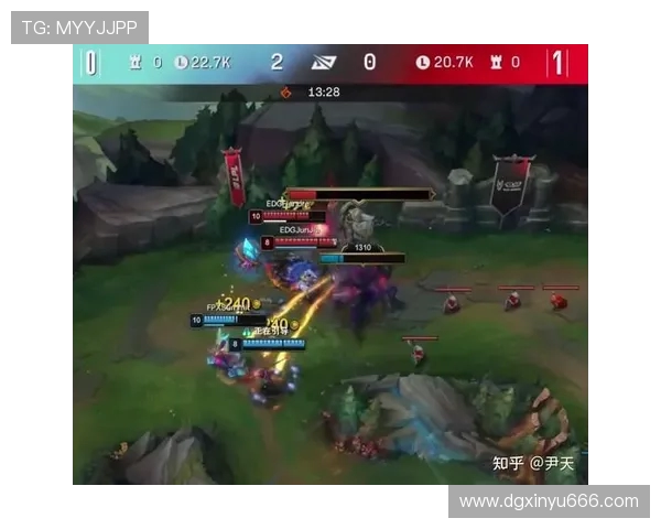 世界大师赛回顾FPX选手个人能力的精彩表现与战术分析