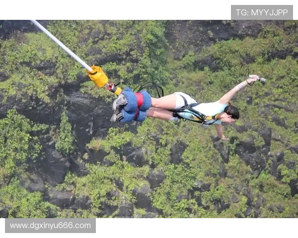 南京攀岩队的意识与团队协作探讨：攀岩运动中的心理与技巧结合