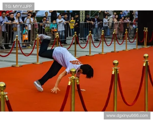 南京街舞队在世界攀岩锦标赛中的崛起与成长历程揭秘