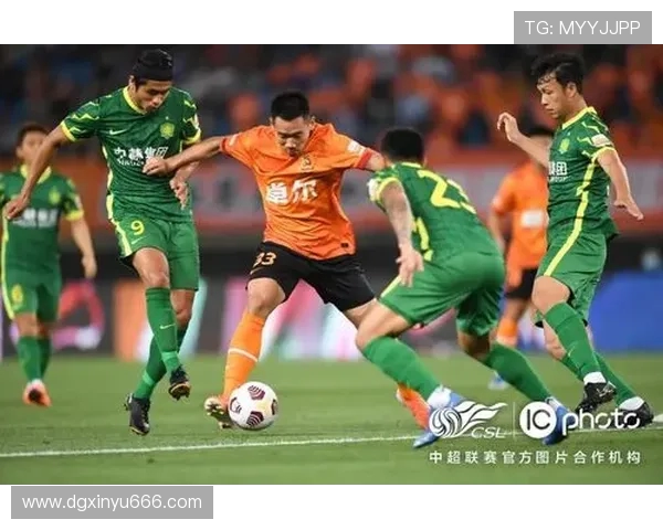 武汉篮球队速度之争引发热议球迷观点各异谁能笑到最后