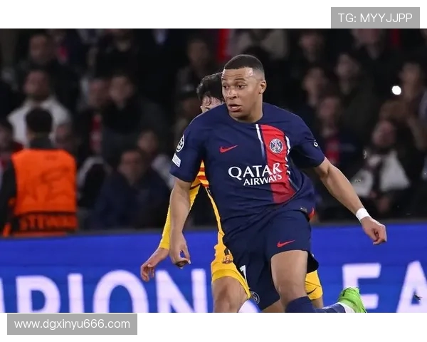 苏联杯激战哈茨对阵流浪球队精彩对决引发球迷热议 苏联杯激战哈茨对阵流浪球队精彩对决引发球迷热议