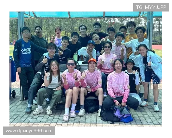 重庆飞盘队技术创新再攀高峰引领飞盘运动新潮流