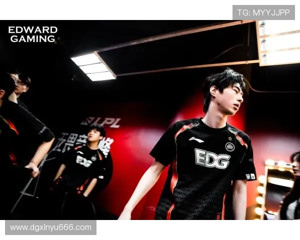 EDG在世界冠军杯积分榜中以70分稳居第一位置展现强大实力 EDG在世界冠军杯积分榜中以70分稳居第一位置展现强大实力